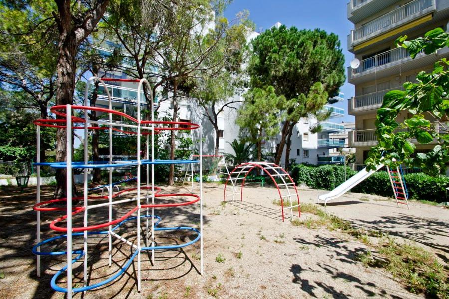 Uhc Pino Alto Apartments Salou Exterior foto